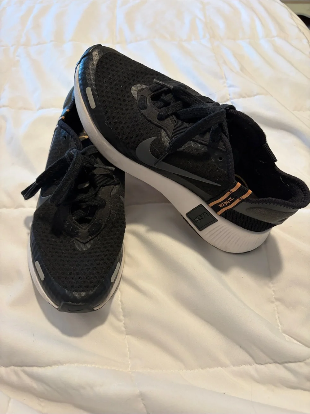 NIKE Black Athletic Sneakers with Subtle Logo